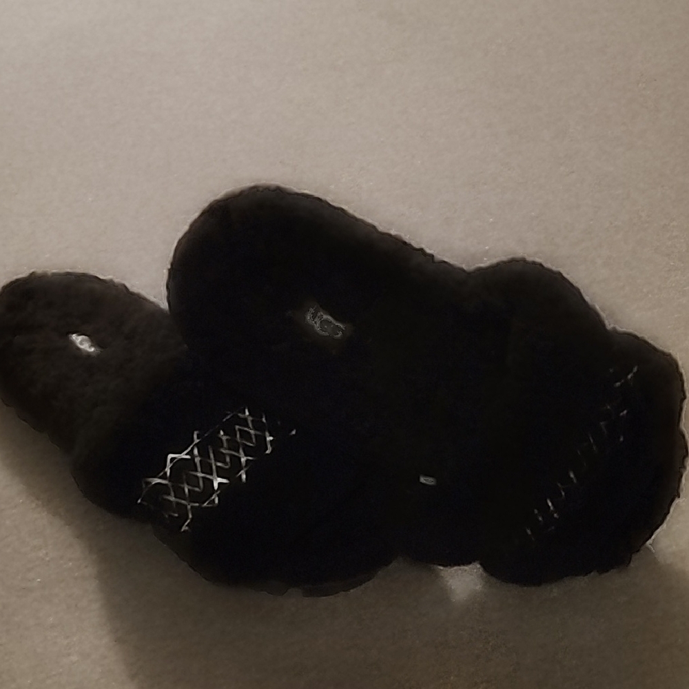 UGG Black Women's Slippers